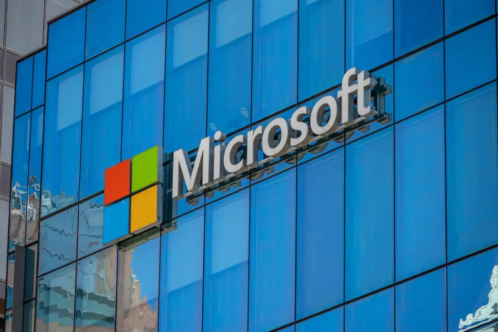 Microsoft offre l’uscita volontaria al 27% dei dipendenti, ma non esclude nuovi licenziamenti