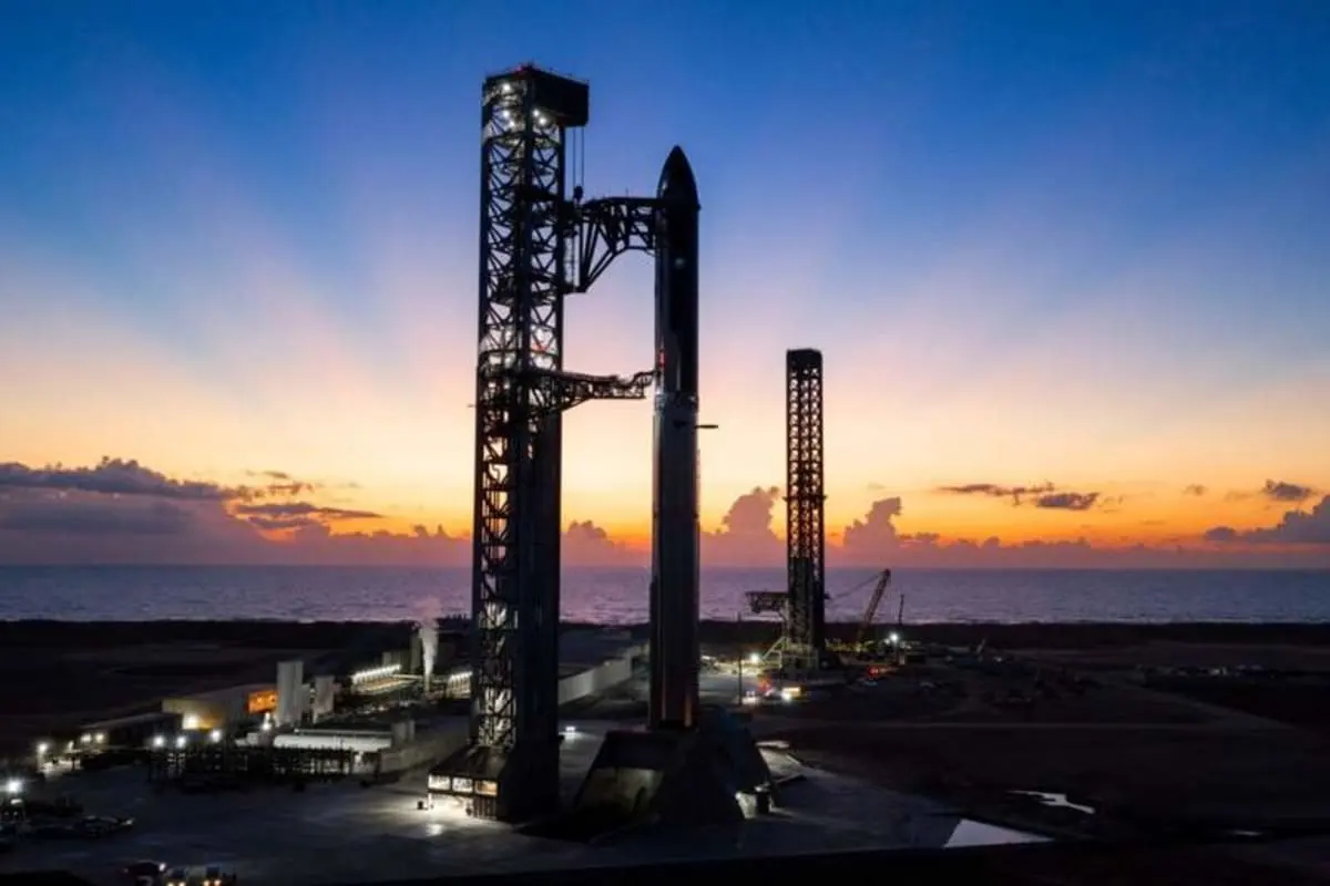 SpaceX, svolta per Starship: completati l'inserimento orbitale e il primo rilascio di carico commerciale